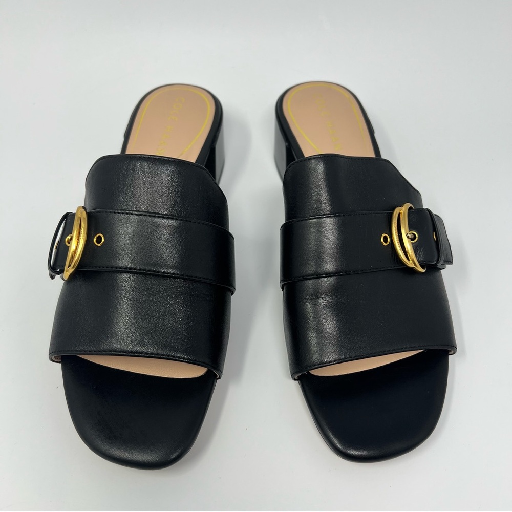 Cole Haan Crosby Sandal
Size 7.5 - Picture 3 of 8